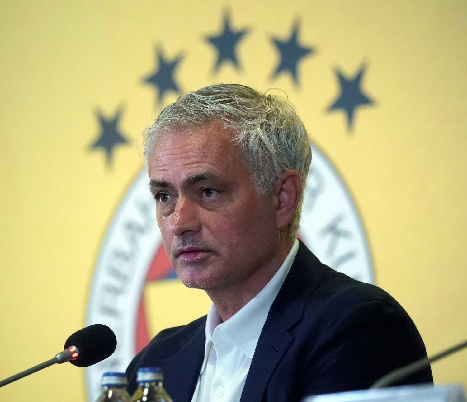 Fenerbahçe’den transferde ters köşe! Mourinho çok istiyor