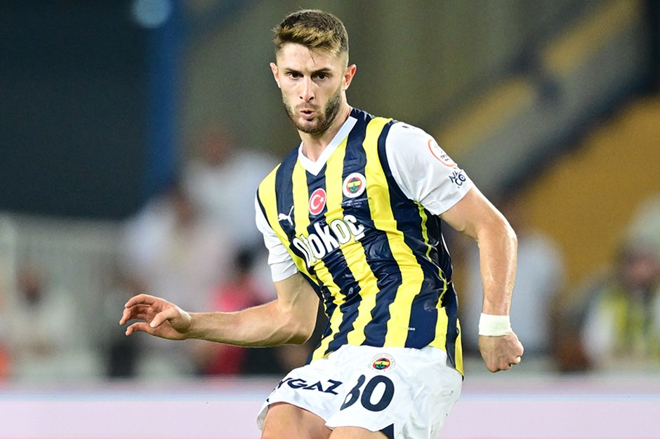 Avrupa’ya transferi konuşuluyordu! İsmail Yüksek’ten Fenerbahçe kararı