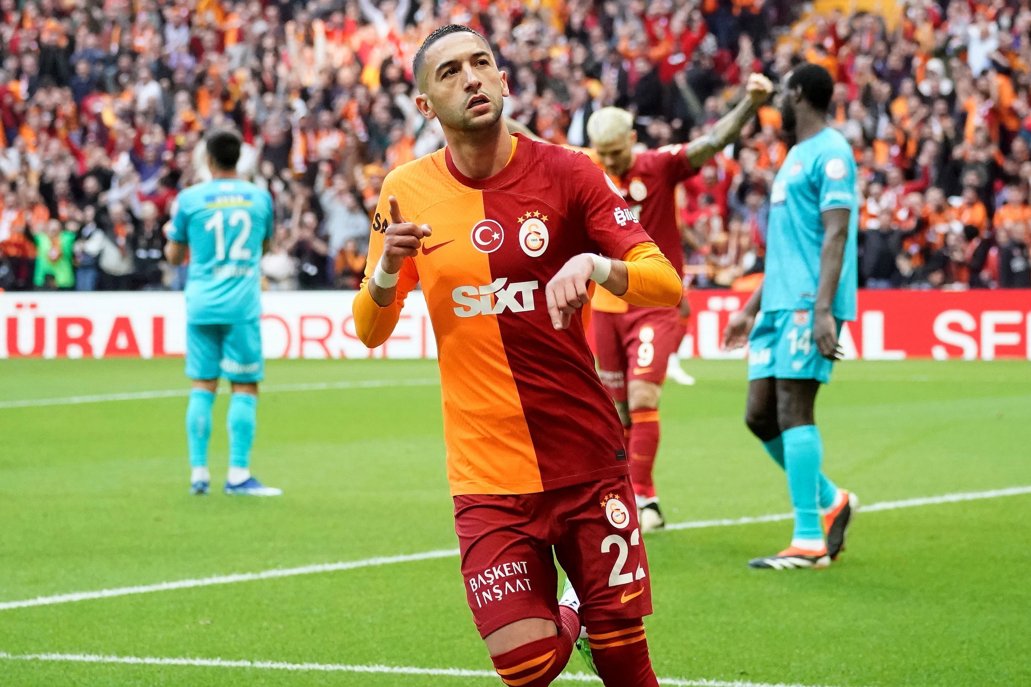 TRANSFER HABERİ: Galatasaray’da Ziyech sürprizi! Yollar ayrılıyor mu?