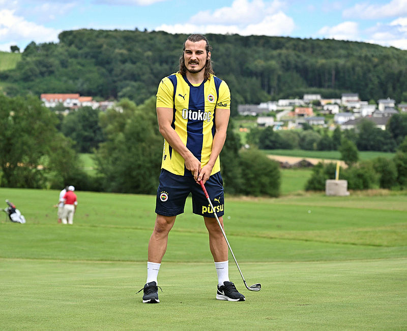 Fenerbahçe’nin yeni transferini Cengiz Ünder açıkladı! Yanlışlıkla ağzından kaçırdı