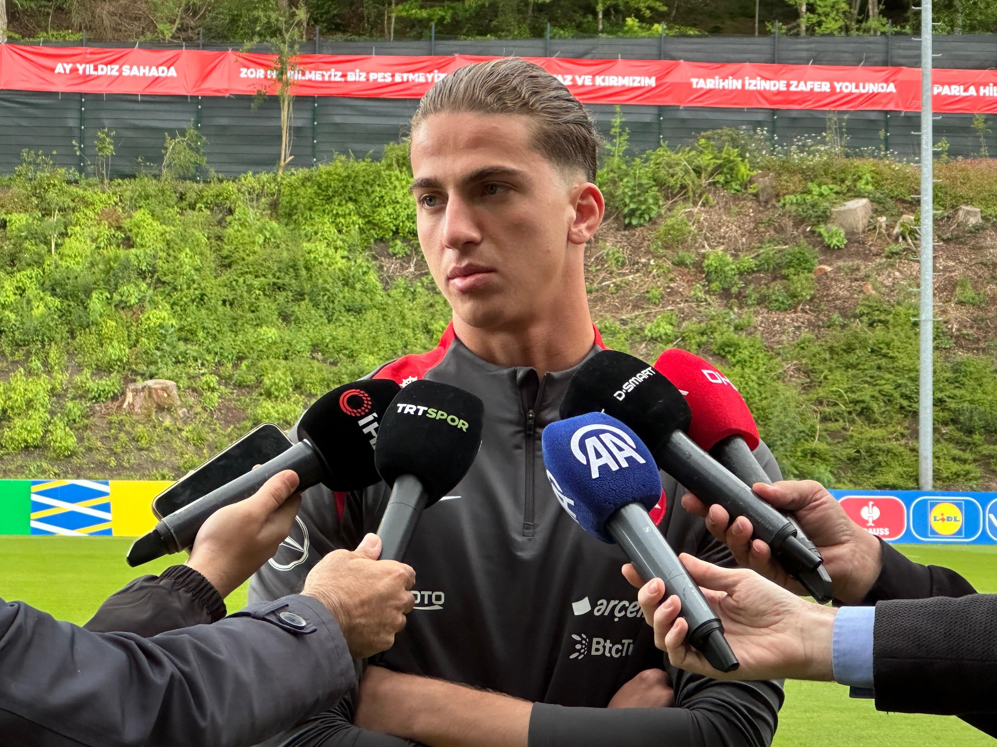 TRANSFER HABERİ: A Milli Takım’ın genç yıldızı Beşiktaş’a! Okay Yokuşlu’nun ardından...