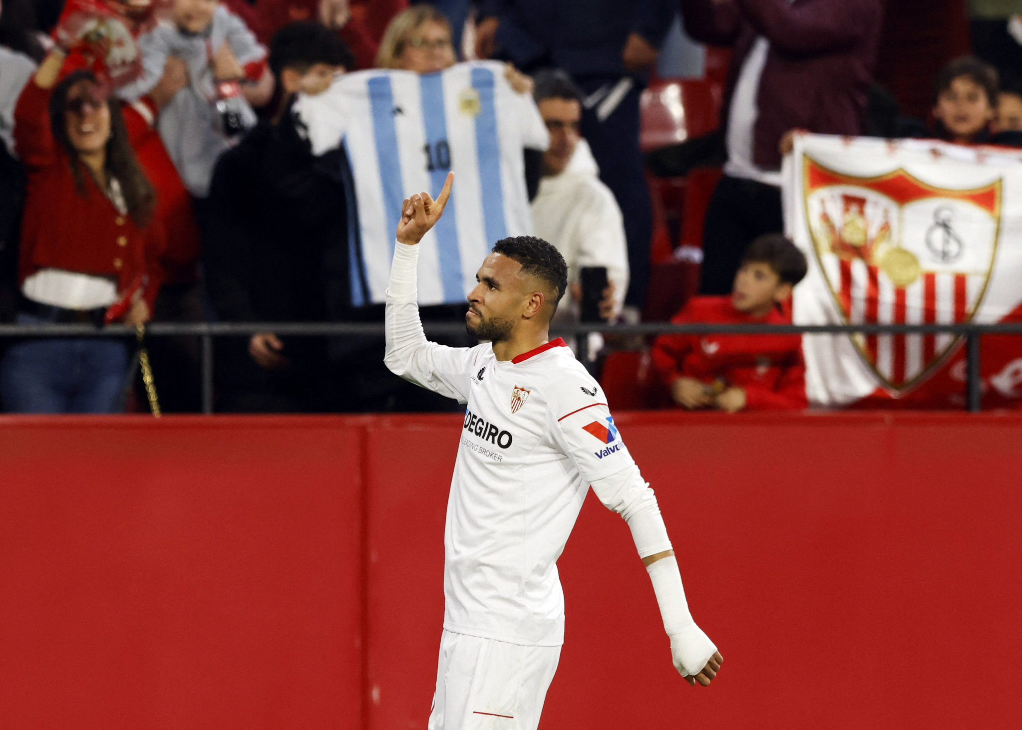 TRANSFER HABERLERİ: Youssef En-Nesyri adım adım Fenerbahçe’ye! Bu hafta içinde...