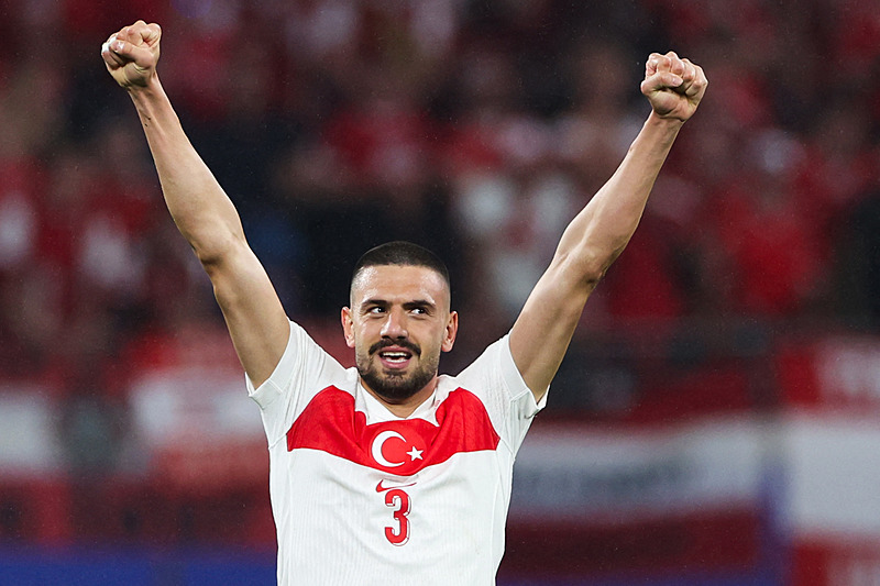 TRANSFER HABERİ - Fenerbahçe’den milli yıldıza kanca! Kulübünden izin çıktı