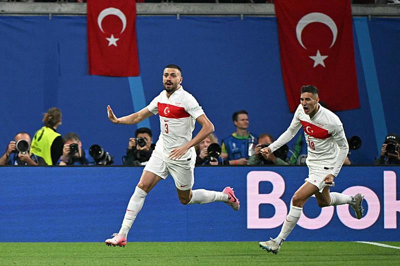 TRANSFER HABERİ - Fenerbahçe’den milli yıldıza kanca! Kulübünden izin çıktı