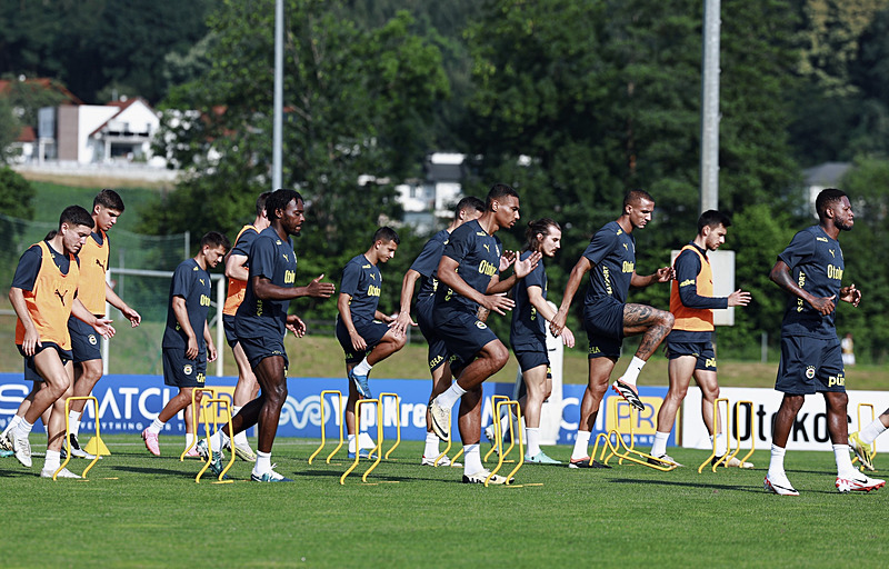 TRANSFER HABERİ - Fenerbahçe’den milli yıldıza kanca! Kulübünden izin çıktı