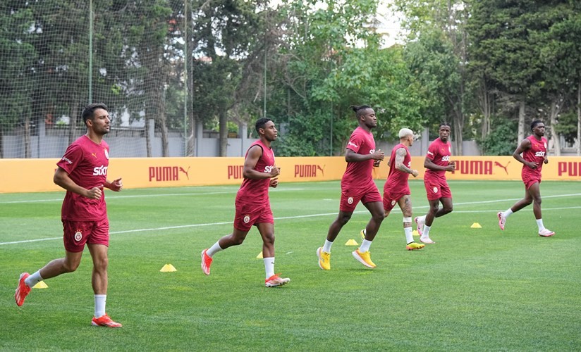 GALATASARAY TRANSFER HABERİ: Ve Okan Buruk’tan flaş hamle! Avusturya kampı sonrası...