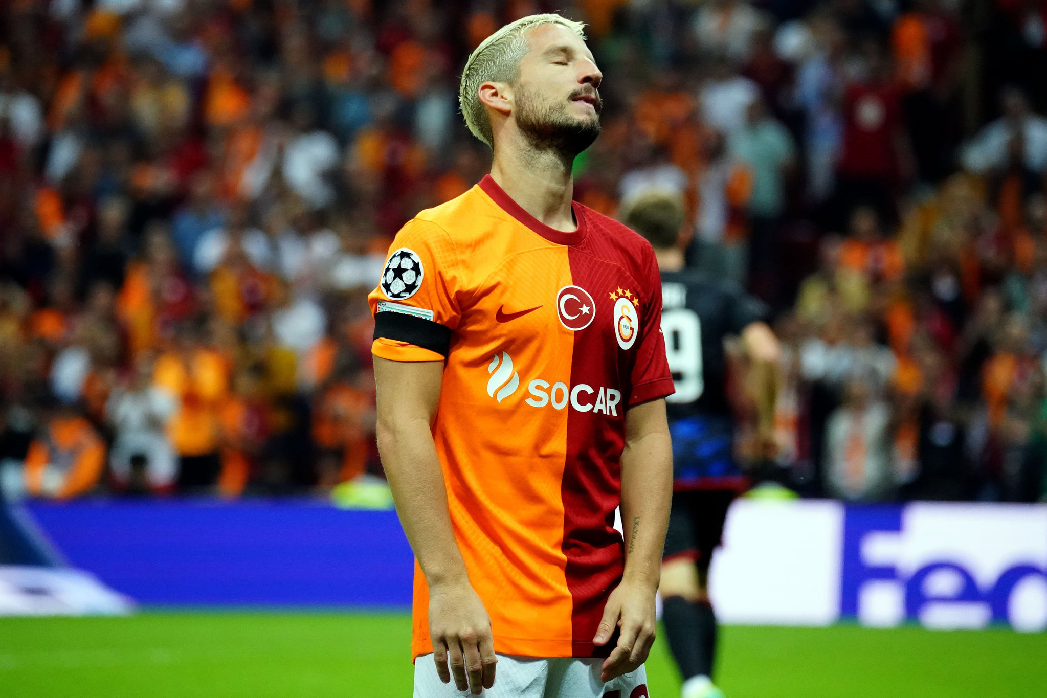 TRANSFER HABERİ: Mertens’ten Galatasaray’a kötü haber! Yeni imza atmıştı ancak...