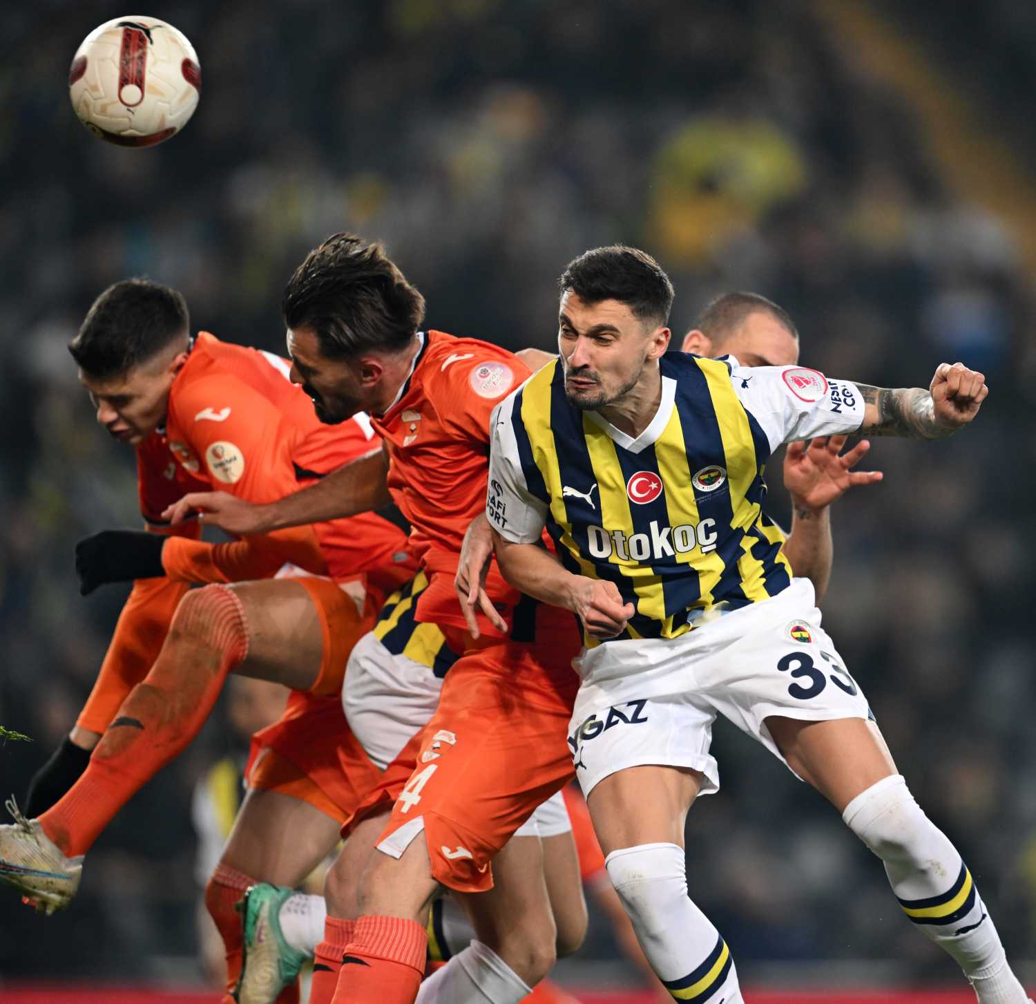TRANSFER HABERİ: Fenerbahçe’de sıcak gelişme! Krunic...