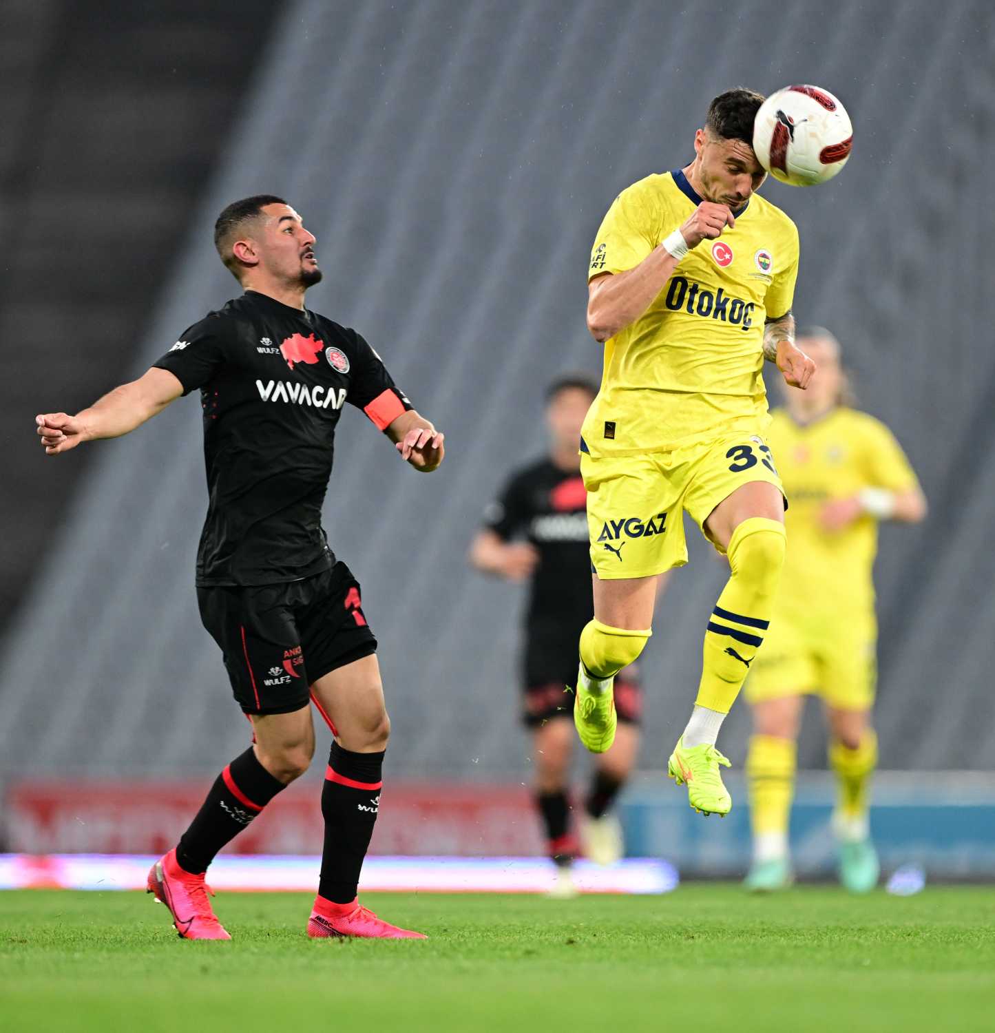 TRANSFER HABERİ: Fenerbahçe’de sıcak gelişme! Krunic...