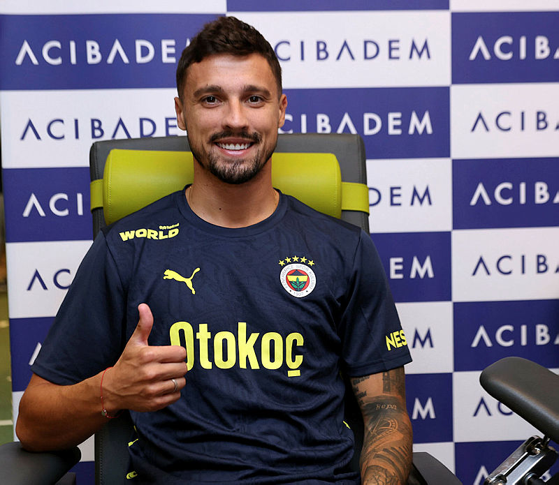 TRANSFER HABERİ: Fenerbahçe’de sıcak gelişme! Krunic...