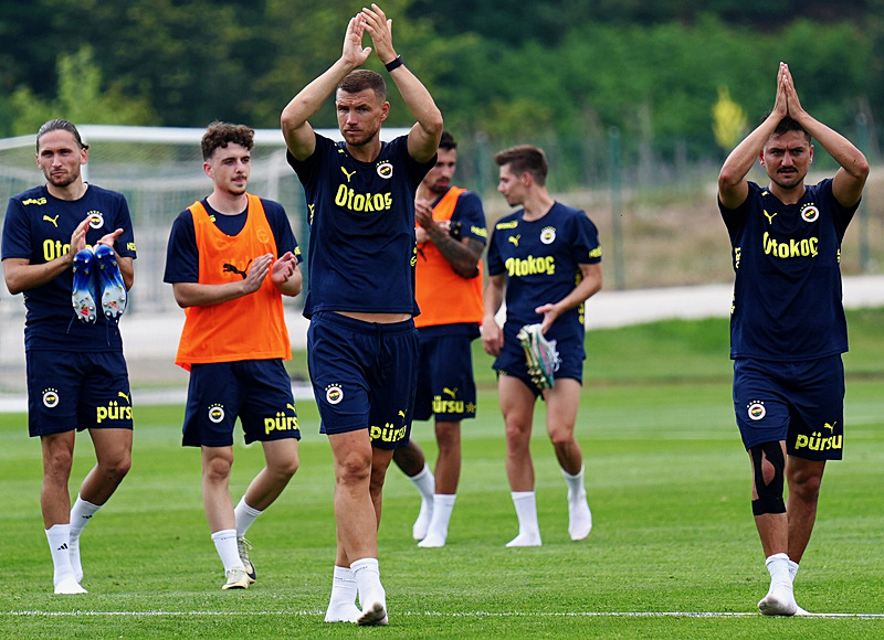 FENERBAHÇE HABERLERİ - Edin Dzeko takımdan ayrılacak mı? Resmen açıklandı!