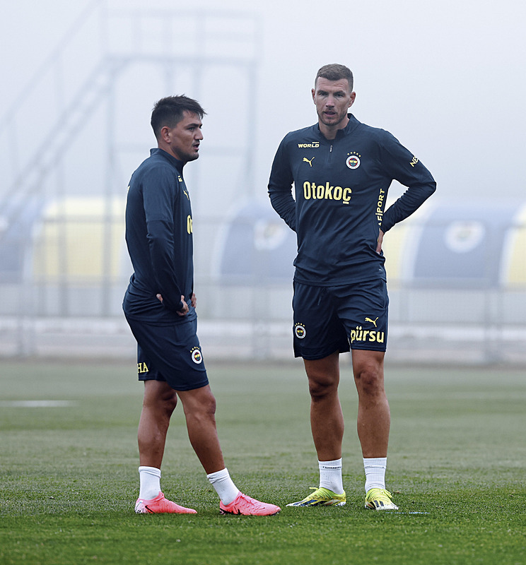 FENERBAHÇE HABERLERİ - Edin Dzeko takımdan ayrılacak mı? Resmen açıklandı!