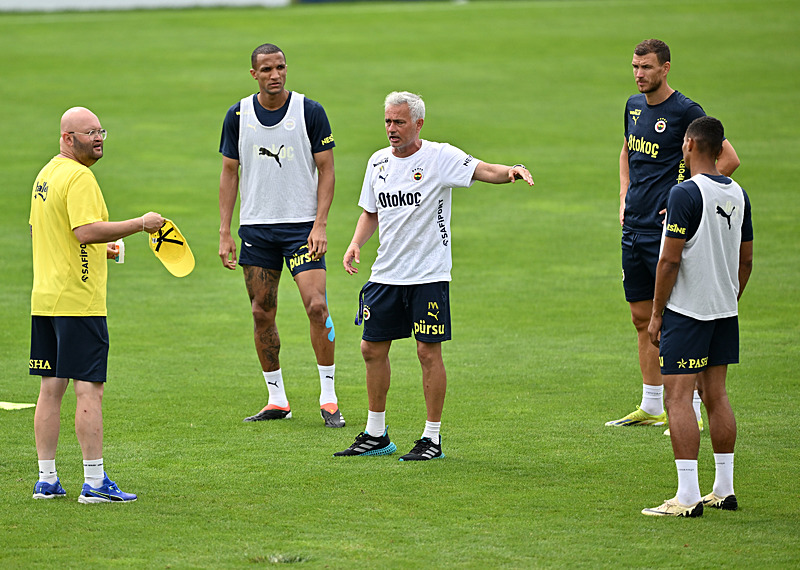 Fenerbahçe’den ses getirecek transfer harekatı! İşte Jose Mourinho’nun yeni yıldızı