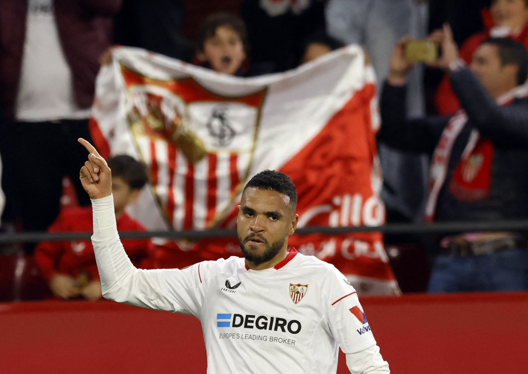 FENERBAHÇE TRANSFER HABERİ: Sevilla’dan şaşırtan En-Nesyri açıklaması! Bunu kimse beklemiyordu