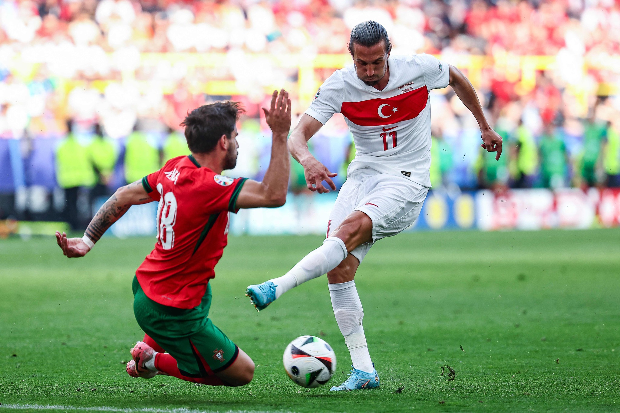 TRANSFER HABERLERİ: Galatasaray’dan Yusuf Yazıcı bombası! İlk görüşme yapıldı