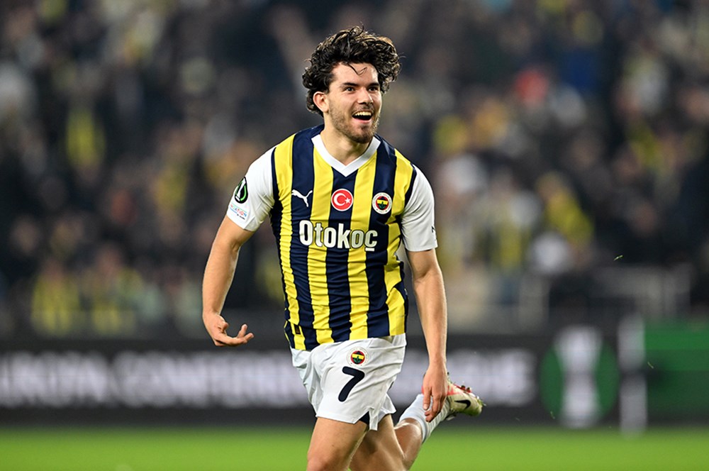 Fenerbahçe’den Manchester United’a Ferdi Kadıoğlu vetosu! Yönetim planını yaptı