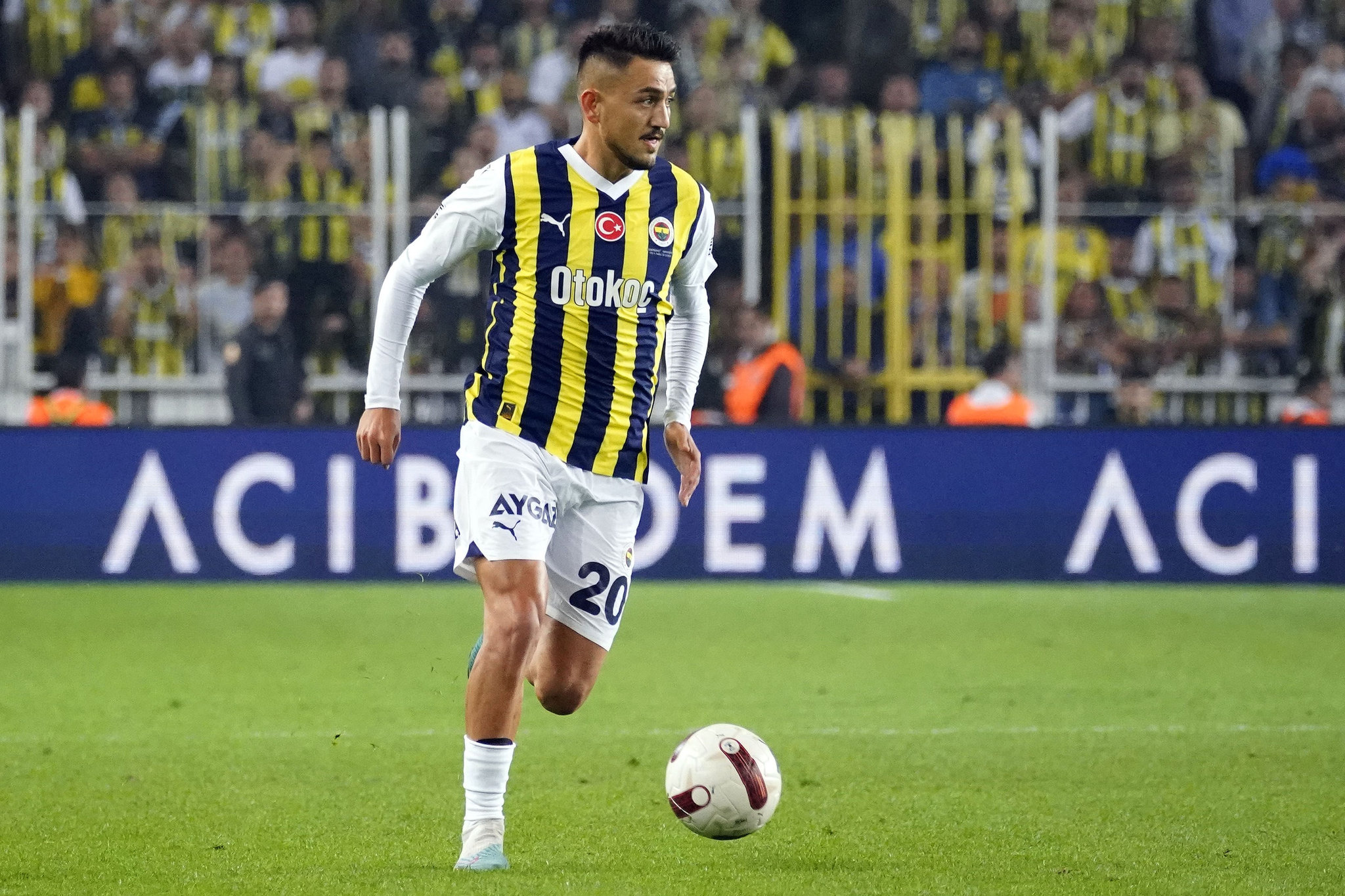 FENERBAHÇE TRANSFER HABERLERİ: Jose Mourinho’dan flaş Cengiz Ünder kararı! 15 milyon Euro ödenmişti