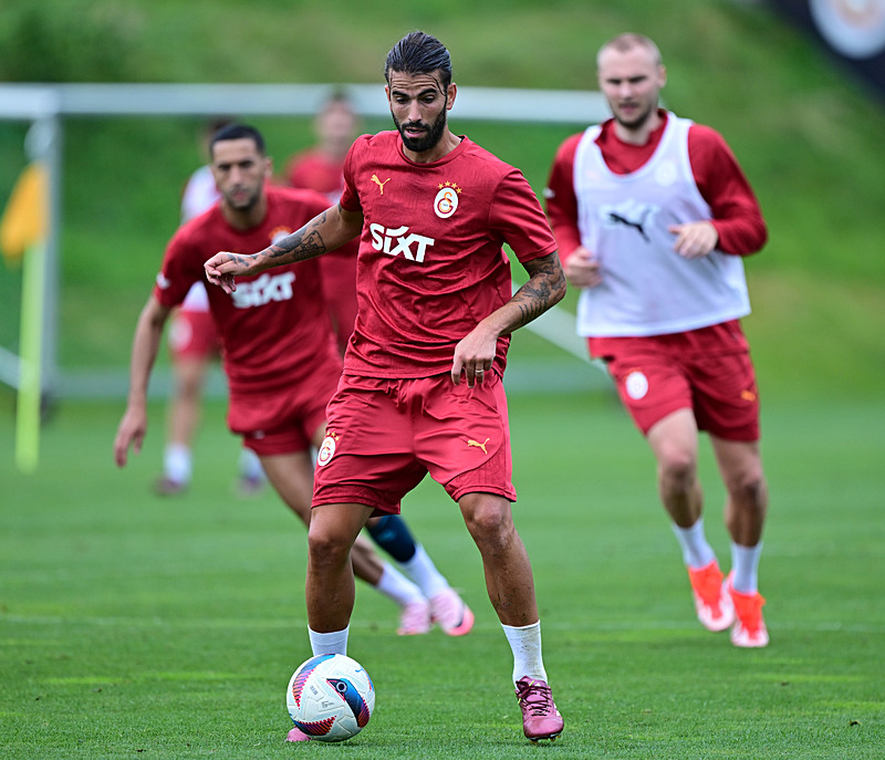 Galatasaray bombayı patlatıyor! Yılın transferi olacak