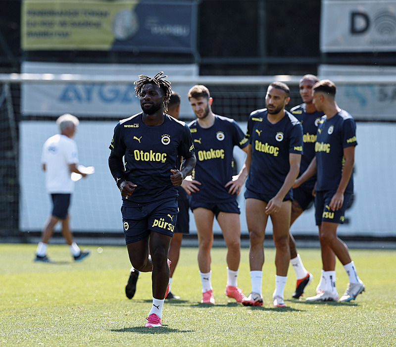 Fenerbahçe İsviçre’de avantaj peşinde! İşte Jose Mourinho’nun Lugano maçı muhtemel 11’i