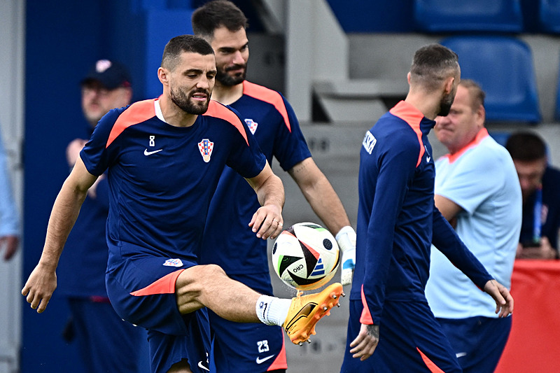 FENERBAHÇE TRANSFER HABERİ - Jose Mourinho Guardiola’dan yıldız istedi! EURO 2024 öncesi görüşüldü