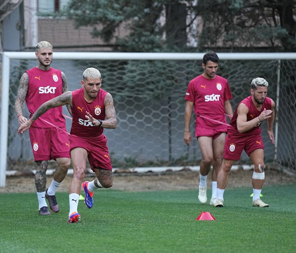 Galatasaray’da sağ bek transferi sonuçlanıyor! Cimbom’dan nokta hamle