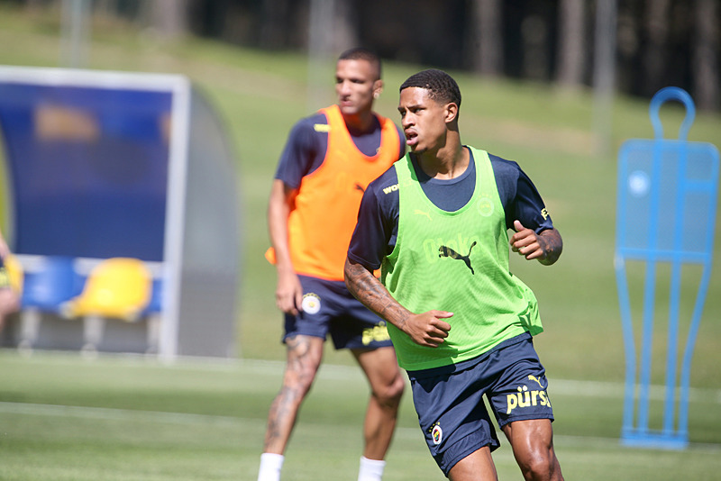 TRANSFER HABERİ - Fenerbahçe’den 22 milyon Euro’ya ret! Yıldız isim için istenen bonservis...