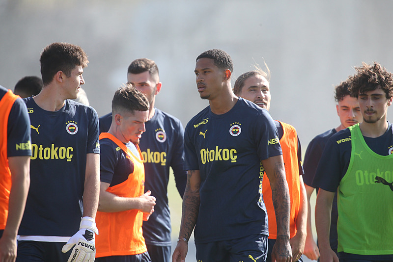 TRANSFER HABERİ - Fenerbahçe’den 22 milyon Euro’ya ret! Yıldız isim için istenen bonservis...