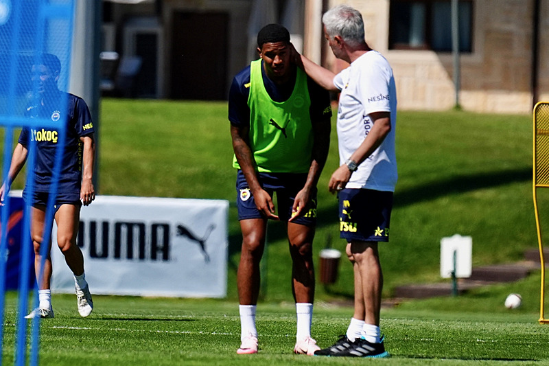 TRANSFER HABERİ - Fenerbahçe’den 22 milyon Euro’ya ret! Yıldız isim için istenen bonservis...