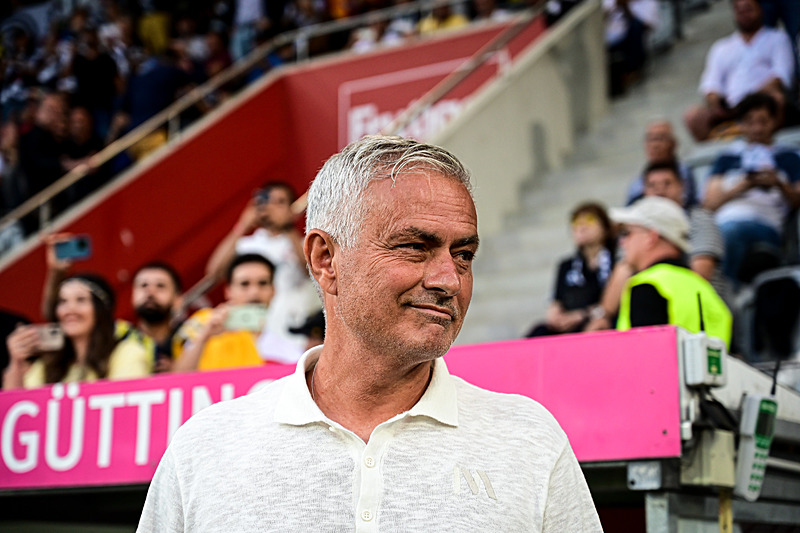 Fenerbahçe’ye çağ atlatacak transfer! Jose Mourinho istedi yönetim alıyor