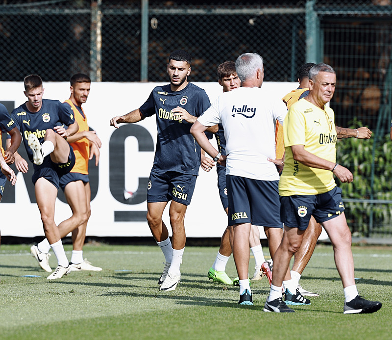 Fenerbahçe’ye çağ atlatacak transfer! Jose Mourinho istedi yönetim alıyor