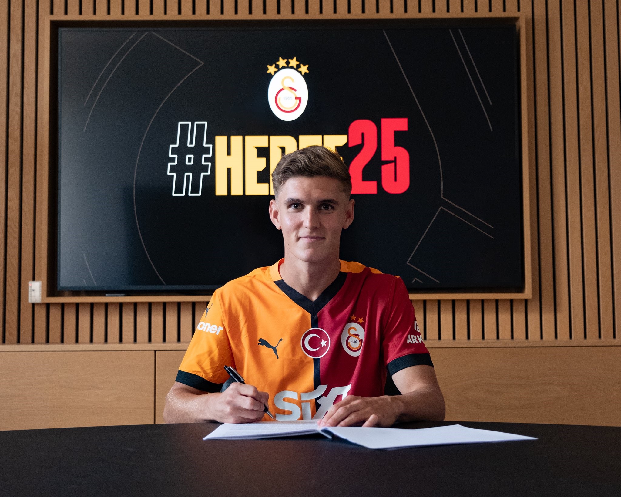 Eski Galatasaraylı’dan Elias Jelert sözleri! 9 milyon euro çok ama...