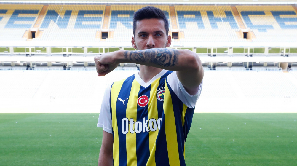 TRANSFER HABERİ | Fenerbahçe’ye Portekizli ön libero! Kanarya’ya 19’luk yıldız