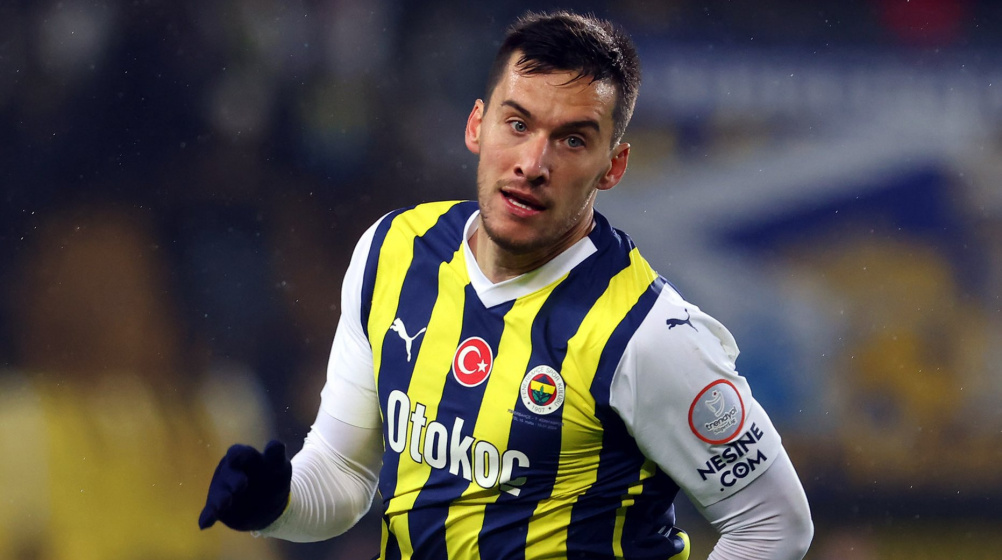 TRANSFER HABERİ | Fenerbahçe’ye Portekizli ön libero! Kanarya’ya 19’luk yıldız