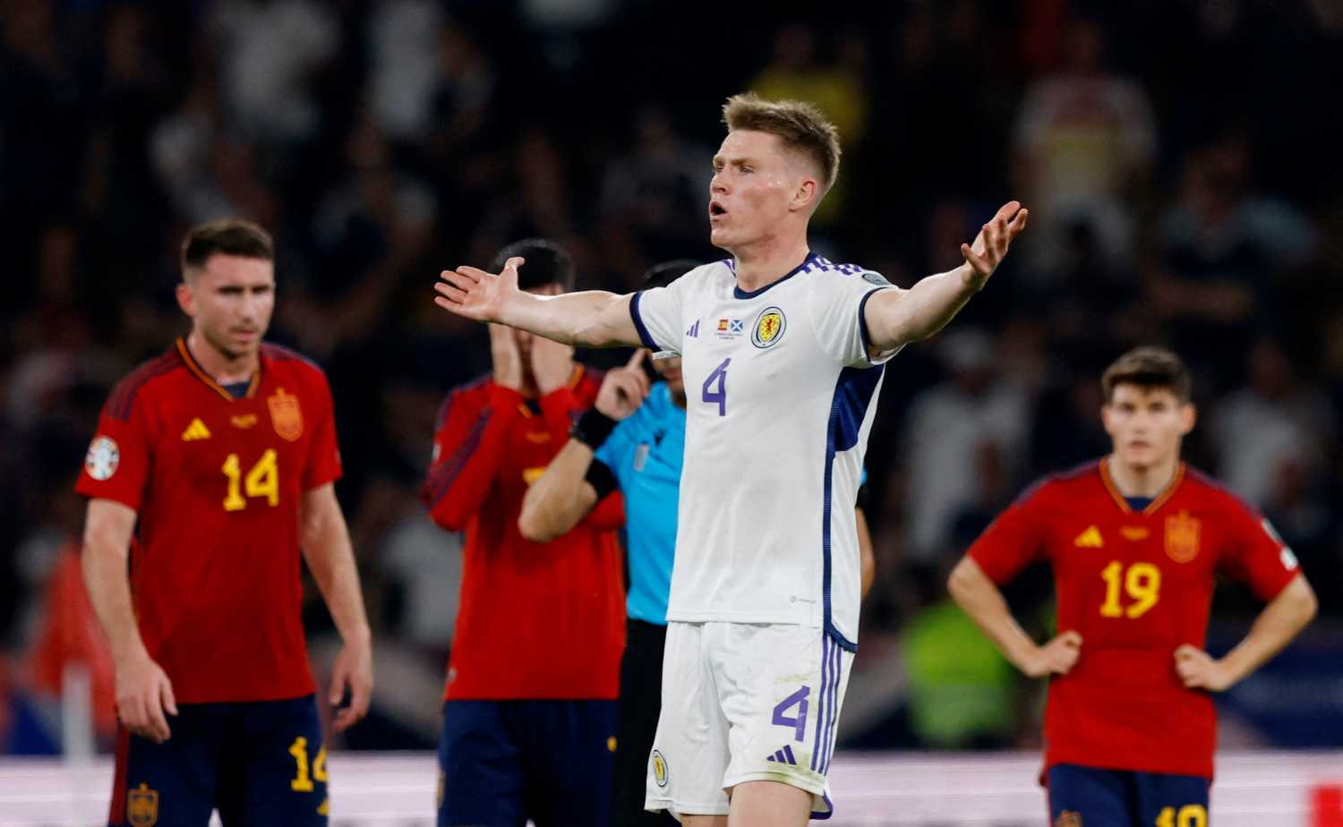 TRANSFER HABERLERİ: Galatasaray mı, Fenerbahçe mi? Manchester United’dan McTominay kararı