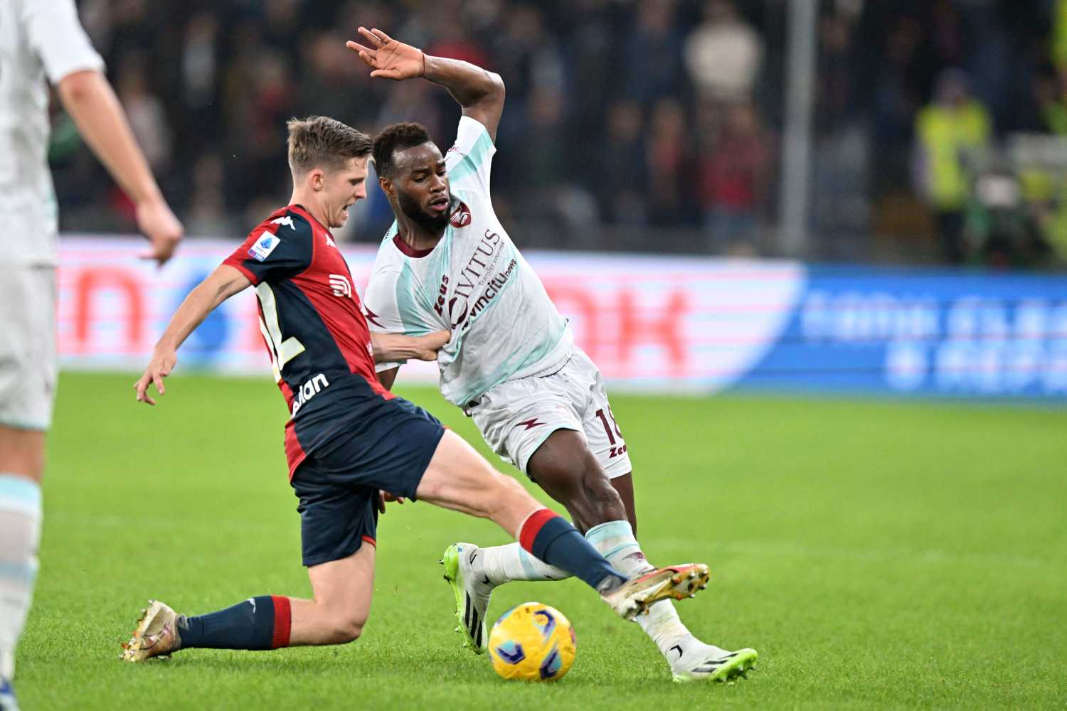 TRANSFER HABERLERİ: İtalyanlar duyurdu! Galatasaray’dan sürpriz orta saha harekatı