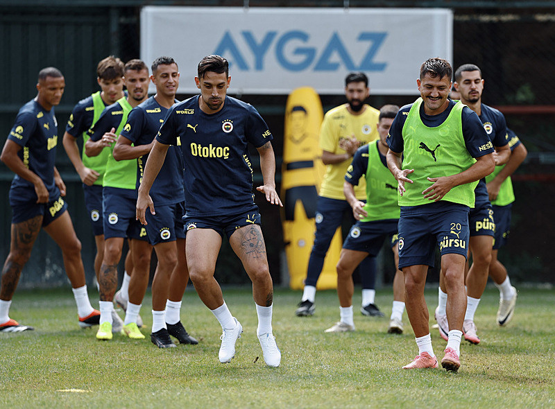 FENERBAHÇE HABERLERİ: Jose Mourinho neşteri vuruyor! En az 5 futbolcu...