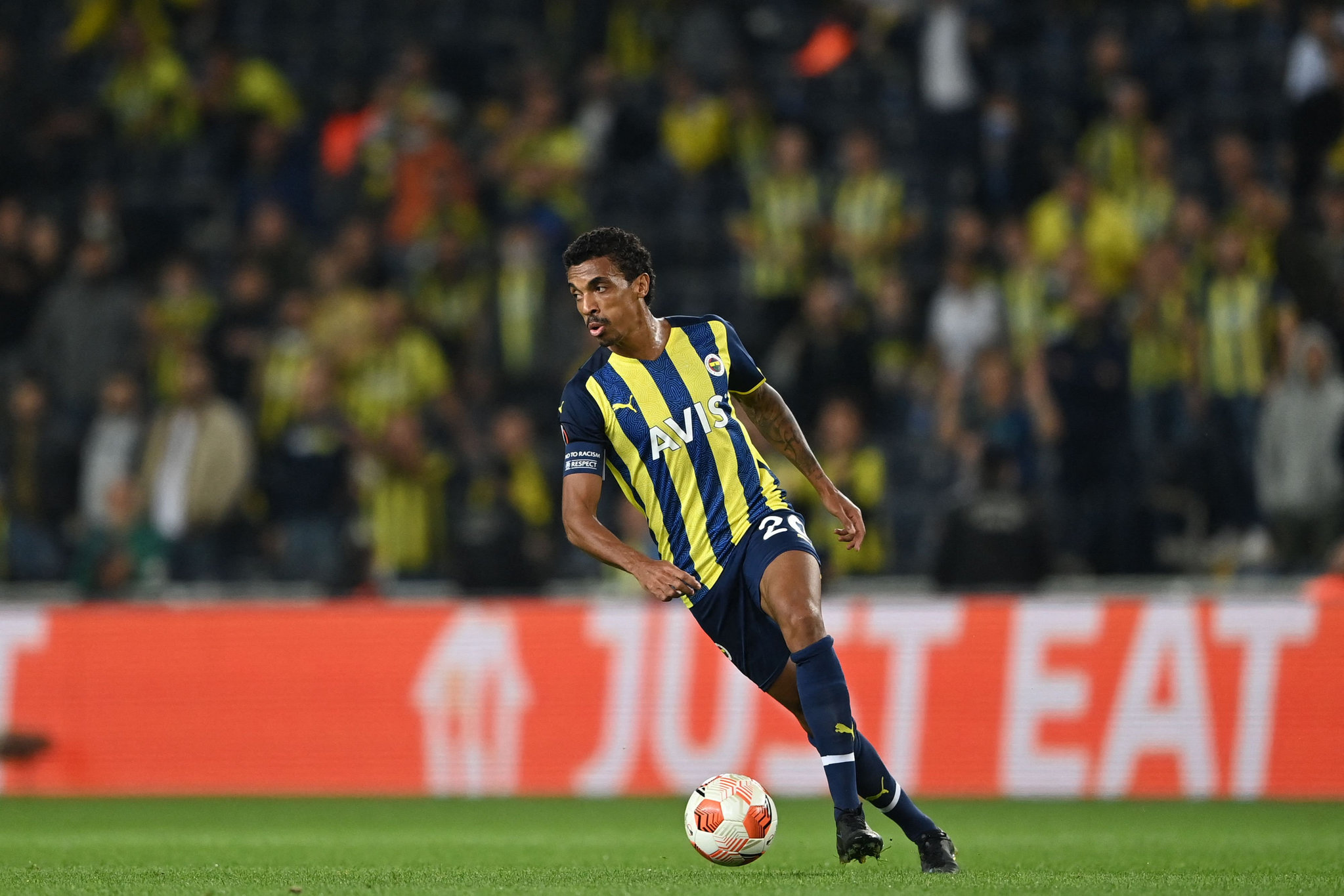 Fenerbahçe’de orta saha sorunu! Son 6 yıldır...