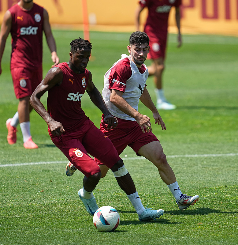 TRANSFER HABERİ - Galatasaray Süper Kupa’nın ardından transferde vites yükseltti! Mağlubiyeti unutturacak hamle