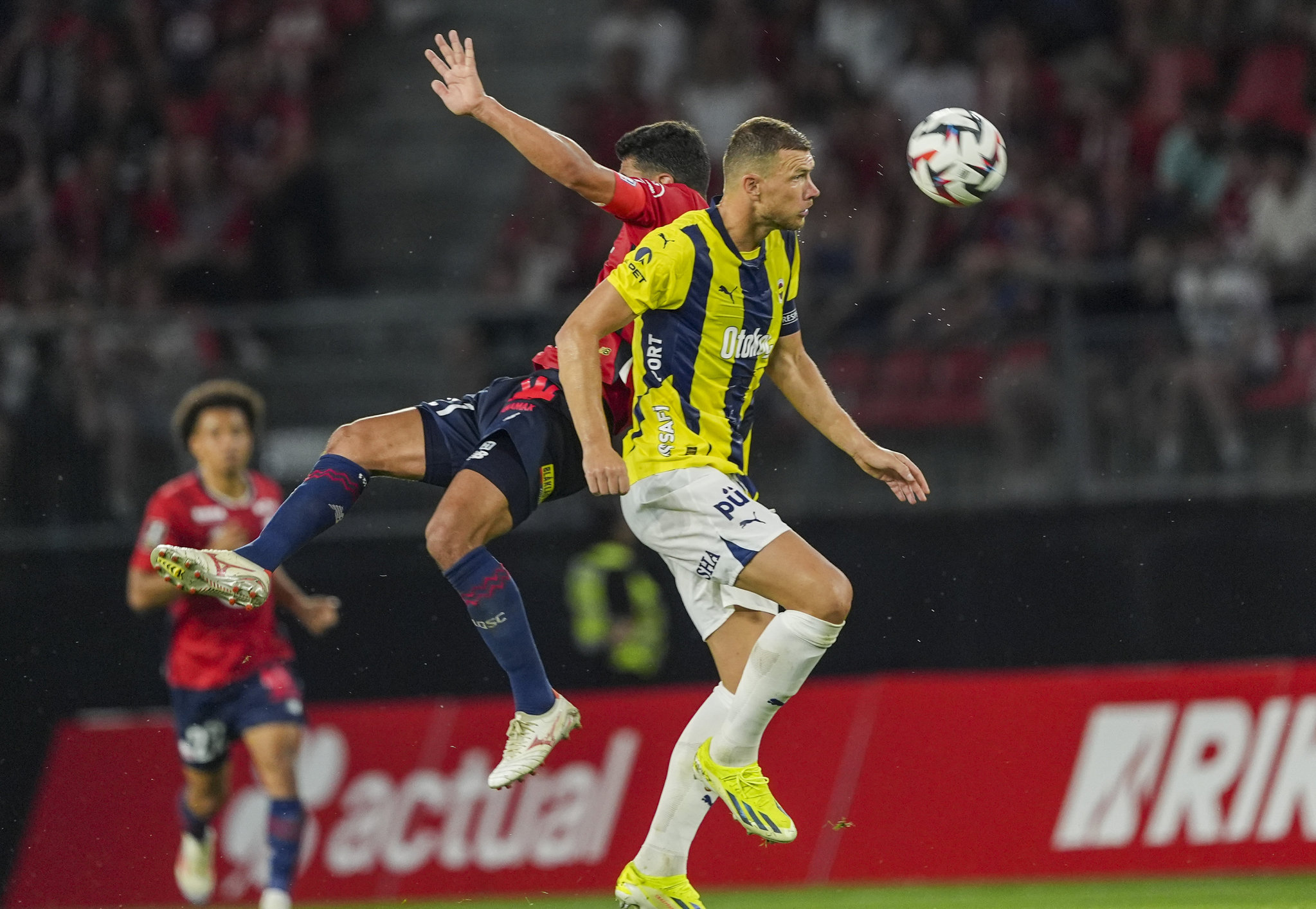 Geriye düştük! İşte Fenerbahçe’nin Lille mağlubiyeti sonrası oluşan sıralama...