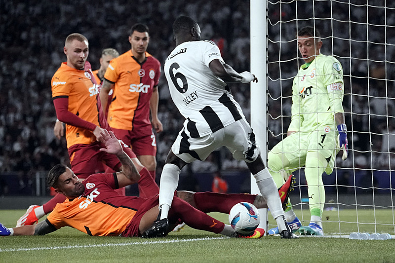 Transferde söz Galatasaray’ın! İtalyan yıldız listeye girdi