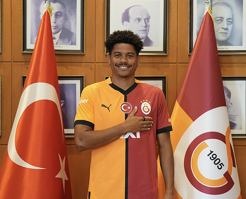 Galatasaray bu transferle bombayı patlatıyor! Kanayan yarayı durduracak