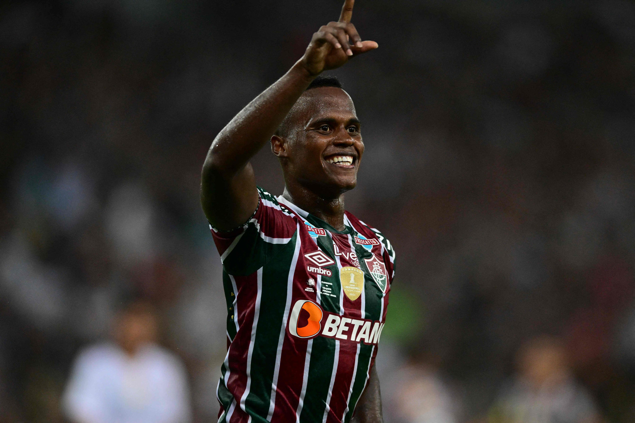 GALATASARAY HABERLERİ: Wilfried Zaha’nın yerine gelecek! Transferde Davinson Sanchez detayı