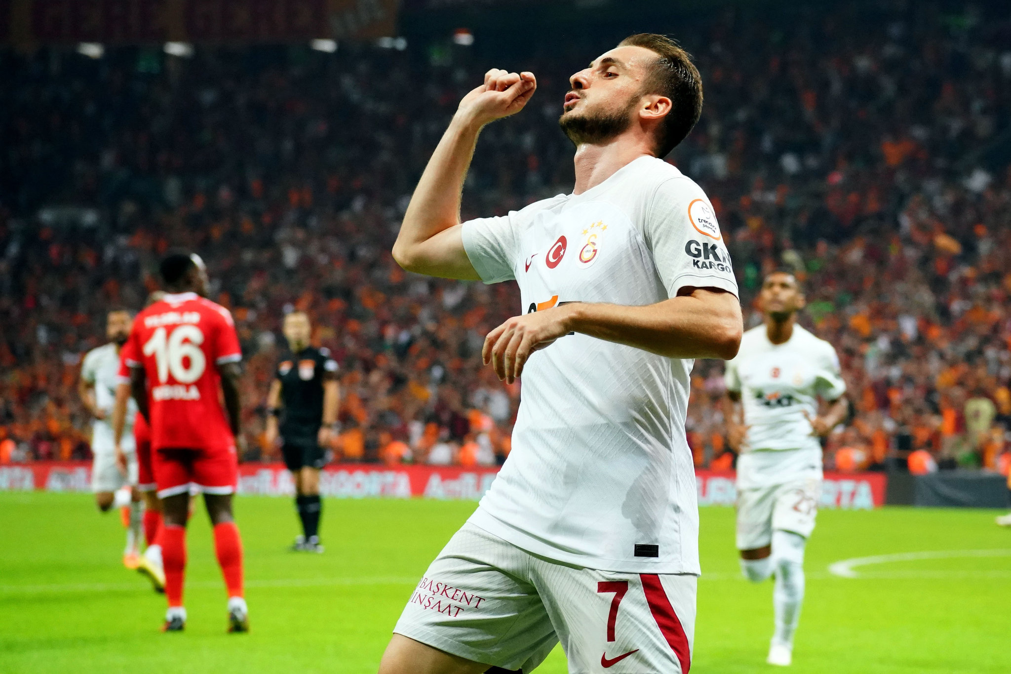 GALATASARAY TRANSFER HABERİ | Ve anlaşma tamam! İşte Kerem Aktürkoğlu’nun yeni adresi...