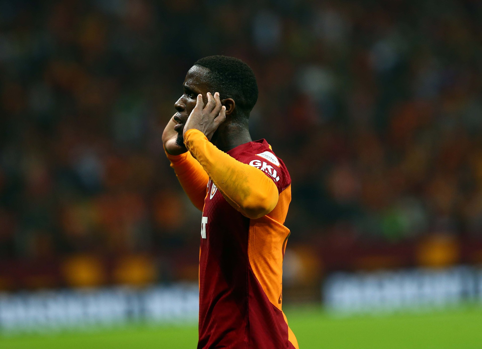 GALATASARAY TRANSFER HABERLERİ: Wilfried Zaha’nın faturası ağır oldu! Tam 17 milyon Euro...