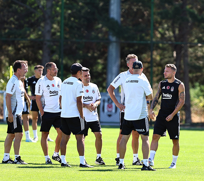 Beşiktaş taraftarının karşısına çıkıyor! İşte Giovanni van Bronckhorst’un Antalyaspor maçı muhtemel 11’i