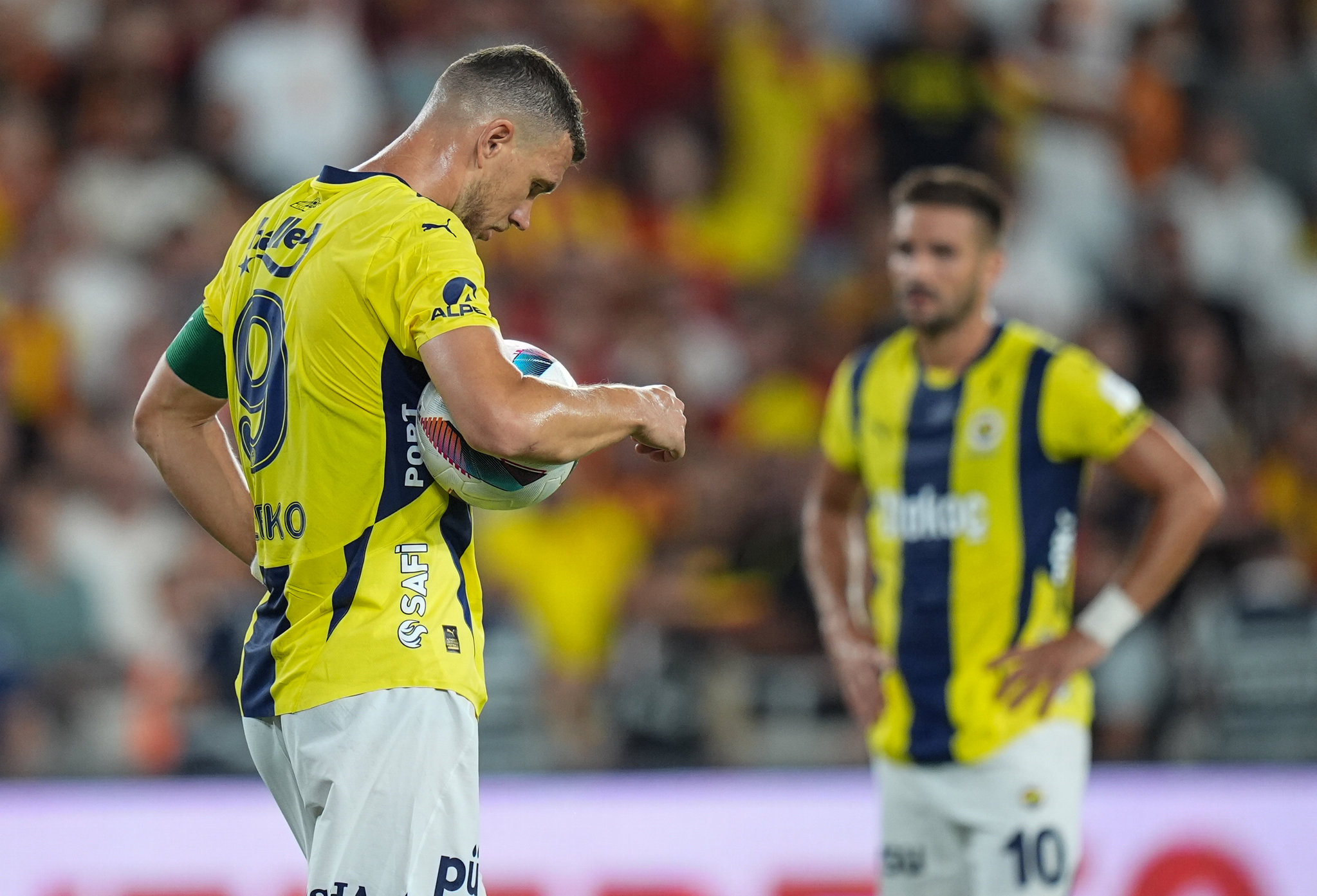 Ahmet Çakar’dan flaş Mourinho sözleri! Jose Mourinho dün gece intihar etti