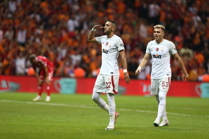 GALATASARAY TRANSFER HABERİ - Okan Buruk yıldız ismin biletini kesti! Şansı kalmadı