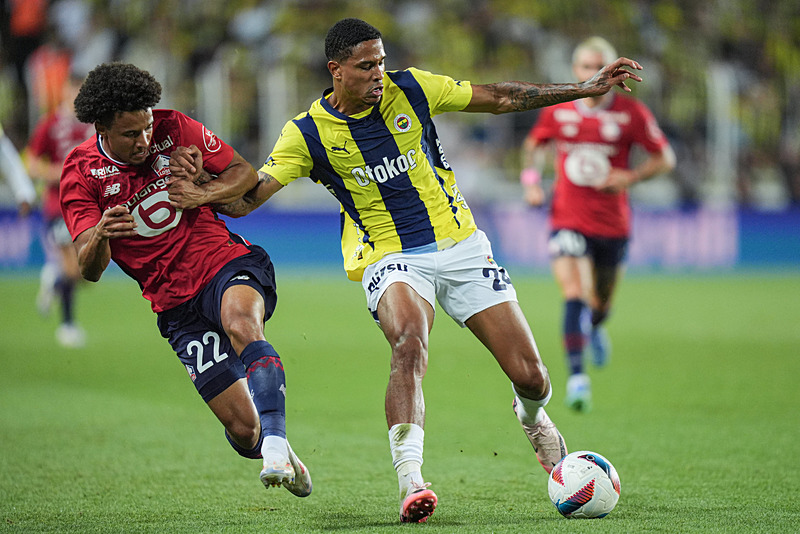 FENERBAHÇE HABERLERİ - Avrupa ekipleri ile adı anılıyordu! Şimdi ise sözleşmesi yenileniyor