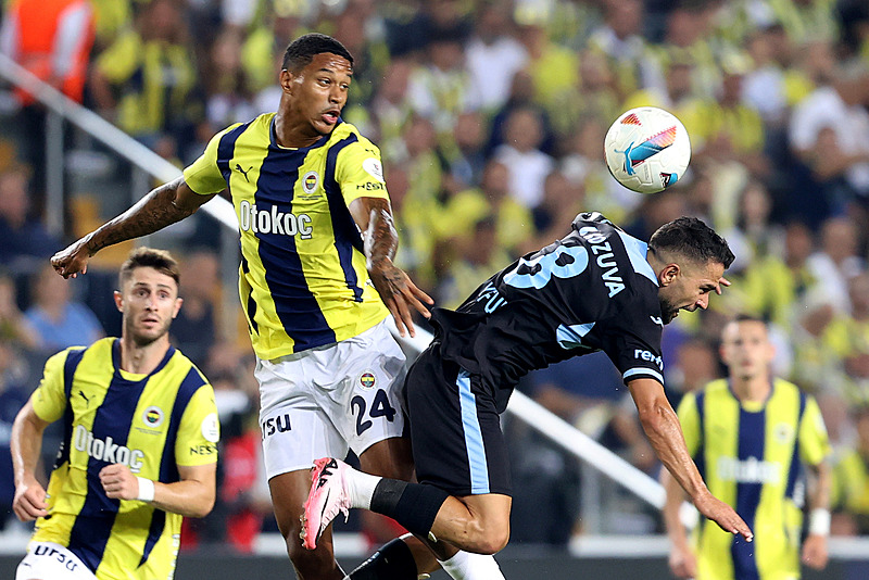FENERBAHÇE HABERLERİ - Avrupa ekipleri ile adı anılıyordu! Şimdi ise sözleşmesi yenileniyor