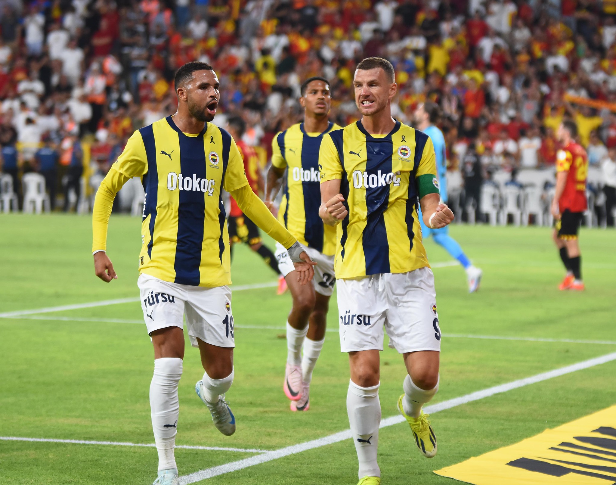 Fenerbahçe’de ayrılık furyası! 5 isim gözden düştü